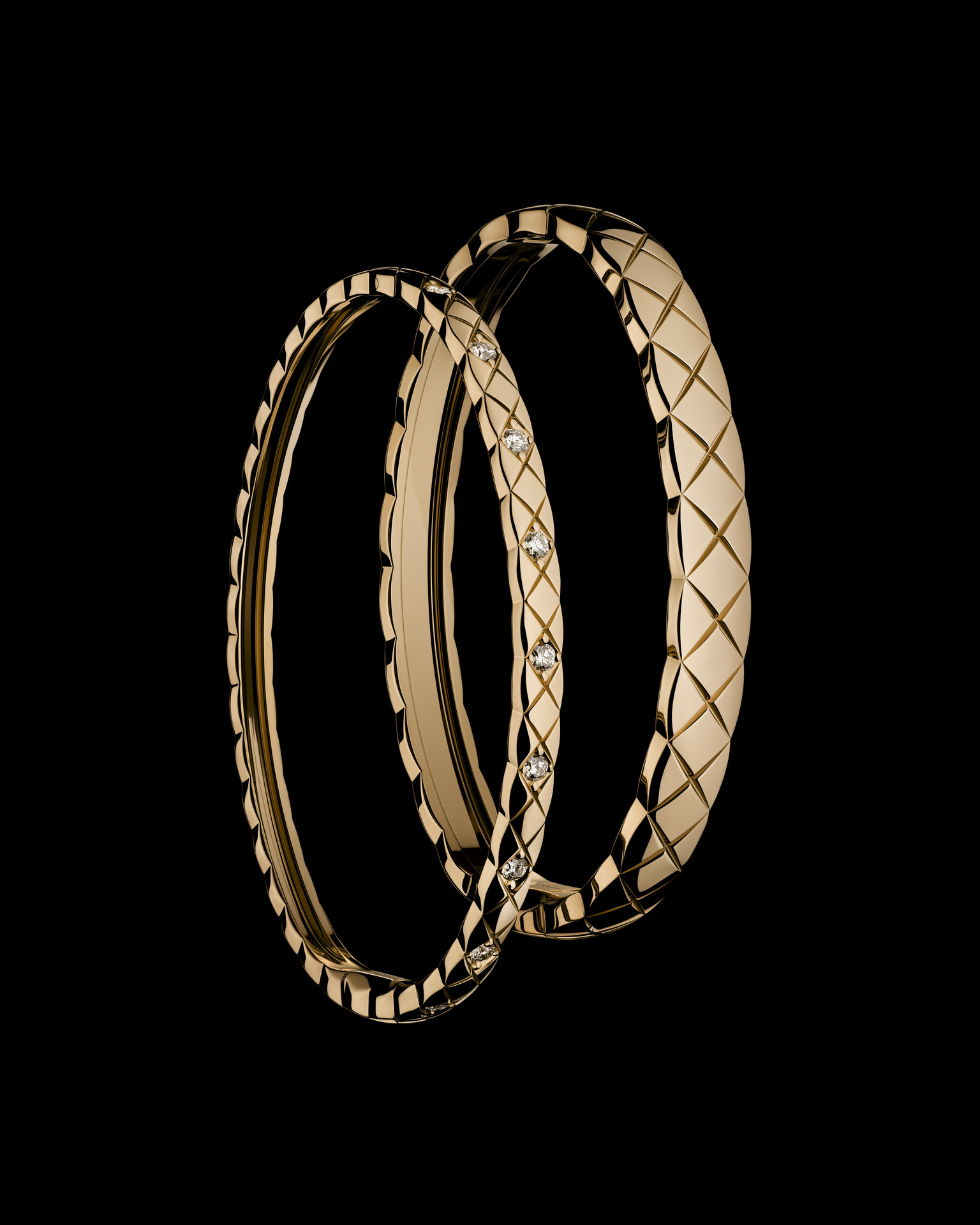 CAPTION_ COCO CRUSH bracelets, quilted motif, in 18K BEIGE GOLD, diamonds