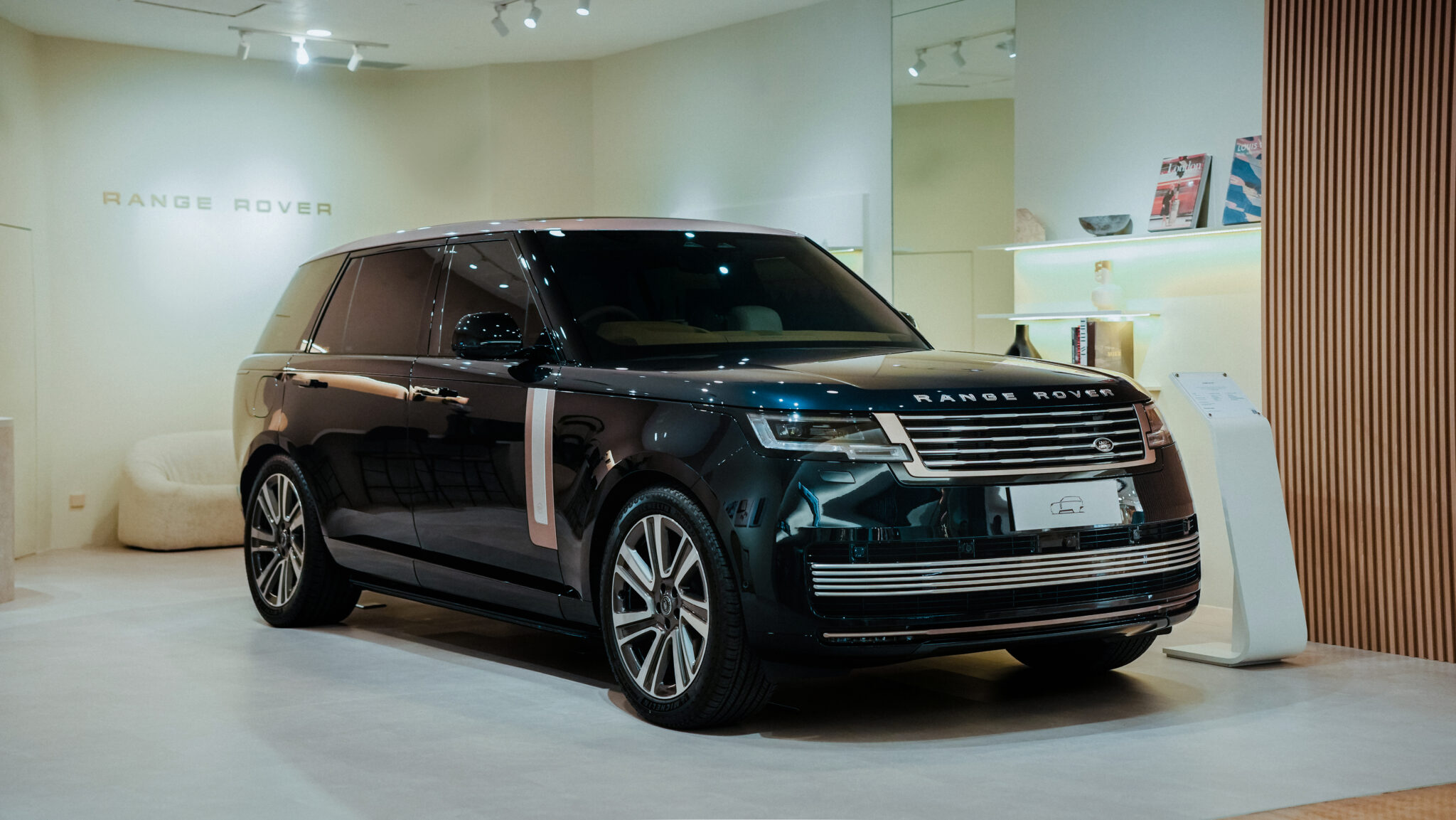 Range Rover Opens an Exclusive Pop-Up Store at Plaza Indonesia ...