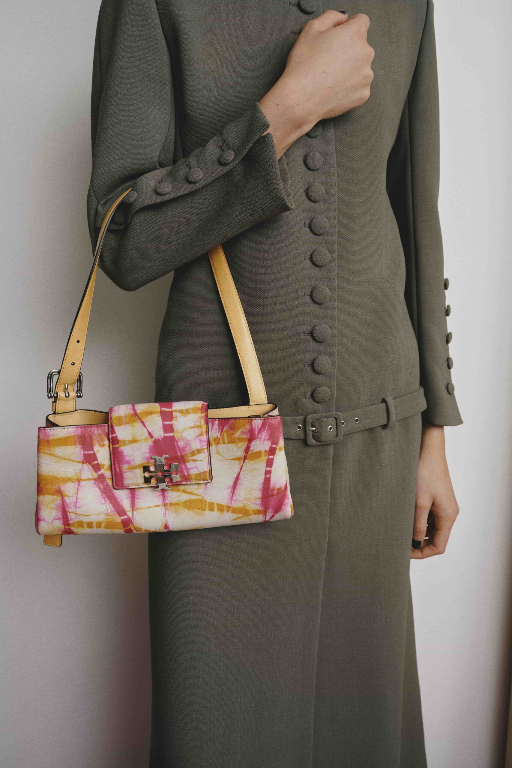 Tory Burch Resort 2027: Transitional Pieces in Reimagined Classics