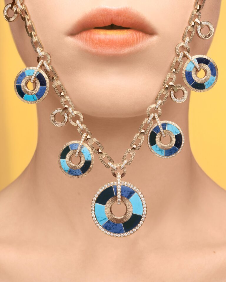 Possession Necklace (G37PP200) in 4N pink gold, with Decor Palace engraving, paved jump rings and medallions, hard stone mosaic